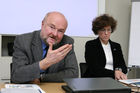 (C) fotodienst/Anna Rauchenberger - Wien 29.02.2008  - GfK Austria - Politikforschung: Geschichte im Spiegel der Forschungsergebnisse von GfK Austria. FOTO: Univ.-Doz. Dr. Peter A. Ulram und Mag. Svila Tributsch.