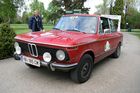 Die Fotos 1-83 zeigen die Ankunft der Teilnehmer beim Golfplatz in Atzgersbrugg, die Fotos 84-102 beim freiwilligen Fahren auf dem Wachau-Ring. Die Fotos 103-11 einen im Fahrerlager stehenden Audi Quattro S1 aus der Zeit der Gruppe-B-Monster