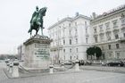 (C) fotodienst/Anna Rauchenberger - Wien 21.12.2006  - Ein Streifzug durch Wien. FOTO: Statue Kaiser Franz Joseph I am Schwarzenbergplatz.