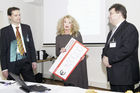 (c) fotodienst/Dan Carabas - Wien 18.10.07 - Der Steuerkreuzweg: 5 Jahresfeier der Steuerberatungskanzlei Steuer & Service  - FOTO: v.li. Mag. Georg Stierle, Jeannine Schiller, Mag. Ernst Patka
