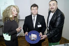 (c) fotodienst/Dan Carabas - Wien 18.10.07 - Der Steuerkreuzweg: 5 Jahresfeier der Steuerberatungskanzlei Steuer & Service  - FOTO: v.li. Jeannine Schiller, Mag. Ernst Platka, Alois Gmeiner
