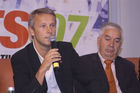 Pressekonferenz des Bundeskanzleramts zum Tag des Sports 2007. Foto: v.li: Dr.Reinhold Lopatka (Sportstaatsekräter), Franz Löschnak (Präsident der Österreichischen Bundessportorganisation) (C)Fotodienst/Patrick Krajnc 