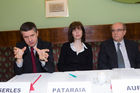 (c) fotodienst / Johannes Brunnbauer | Vorab-Pressegespräch zur 9. Jahrestagung der ÖGN in Wien im Cafe Landtmann am 15.3.2011
Im Bild vlnr.: Dr. Wolfgang Serles, Dr. Ekaterina Pataraia und  Dr. Eduard Auff