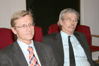 Linz 2007-01-16: 'OÖ Journalisten und Presseclub-Mitglieder erhielten EBC*L-Zertifikate'- OAR Gerhard Hasenöhrl, Leiter d OÖ Landespressedienstes; Helmuth K Köhrer, Geschäftsführer Presseclub - Foto: www.iManufaktur.at