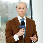 (C)fotodienst/Anna Rauchenberger Wien, 19.01.2011 - Unverträgliches Österreich: Jeder Dritte hat Probleme bei Verträglichkeit von Lebensmitteln. Eine Aktuelle Umfrage zu Lebensmittelintoleranzen zeigt Bedarf an mehr Sachinformation bei Ernährungsfragen. Ein neues Produkt verspricht mehr Lebensqualität für Mensche mit Laktoseintoleranz. FOTO: Ao. Univ.-Prof. Dr. Micahel Wolzt, Facharzt für Innere Medizin, Universitätsklinik für Klinische Pharmakologie und Universitätsklinik für Innere Medizin III/Stoffwechsel und Endokrinologie Wien (Buchautor)