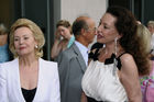 (C) fotodienst/Sigrid Chapman - München, den 27.07.2006 - Yvonne Prinzessin von Hessen und Alexandra Kauka bei den Opernfestspielen im Nationaltheater München.  
