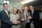 Präsentation Festspielwein
Grüner Veltliner von Willy Bründlmayer + Zweigelt von Josef Umathum
v.l. Umathum, Siegfried Brudermann - Someliersvereinigung, Heiner Kölbl - Weinhändler, Bründmayer 
www.siebinger.com                                