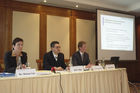 Jahrespressekonferenz der Handelskammer Deutschland-Schweiz 2006. Bild: Dr. Marion Viol, Leiterin Rechts- und Steuerabteilung; Ralf J. Bopp, Direktor; Daniel Heuer, Leiter Exportmarketing; Handelskammer Deutschland-Schweiz