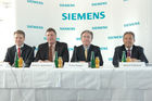 (C) fotodienst/ fotex.at - Wien 02.03.2006 - Siemens AG Österreich: CeBIT-Pressegespräch. Foto: DI Josef Jarosch, Ing. Dietmar Appeltauer, Ing. Franz Geiger, Dr. Albert Felbauer