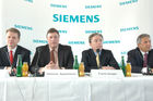 (C) fotodienst/ fotex.at - Wien 02.03.2006 - Siemens AG Österreich: CeBIT-Pressegespräch. Foto: DI Josef Jarosch, Ing. Dietmar Appeltauer, Ing. Franz Geiger, Dr. Albert Felbauer