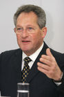 Reed Exhibitions Messe Wien - Vienna Autoshow 2006. Bild: Direktor KommR Peter Leißing (Sprecher der österreichischen Automobilimporteure, Co-Veranstalter). Foto: Anna Rauchenberger, am 11.01.2006