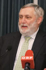 Feierliche Überreichung der Hans-Kudlich-Preise 2005. Bild: Dr. Franz Fischler (EU-Kommissar a. D. , Präsident des Ökosozialen Forums). Foto: Anna Rauchenberger