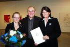 Böckl-Preis 2005 an  Zdenek Sykora - rechts Landeshauptfrau Gabi Burgstaller, links Gattin v. Sykora
                              
