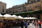 Das Caffe Cordina ist einer der beliebtesten Orte für Einheimische und Touristen in Maltas Hauptstadt Valletta. 
The restaurant Caffe Cordina in Valetta is one of the most popular places in Madeiras capital Valetta. 
Visit: www.visitmalta.com and www.rolfmeierreisen.ch 