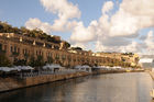 Die historische Häuserzeile an der Waterfront des Hafens von Valletta der Hauptstadt von Malta. The historic architecture of the waterfront in Valletta harbour on Malta Island.
Visit: www.malta.com and www.rolfmeierreisen.ch 