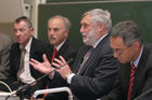 v.l.: H. Katinger (IAM), Dr. S. Rieder(Vizebürgermeister, Finanz- und Wirtschaftsstadtrat), F. Fischler (EU-Kommissar a.D.), G. Wick (Univ. Innsbruck/FWF)