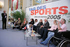 auf der Couch, v.l.: Dr. Franz Löschnak (Präsident d. Österreichischen Bundes-Sportorganisation), Mag. Karl Schweitzer (Sportsstaatssekretär), Mirna Jukic (Schwimmen), Lin Jia (Tischtennis), Victoria Max-Theurer (Dressurreiten), Dr. Erich Haas (Leiter d. Philatelie d. Österreichischen Post), Caroline Weber (Rhythmische Gymnastik), Thomas Geierspichler (Rollstuhlsport)