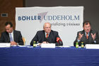 Bšhler Uddeholm, v.l.: Dr. Randolf Fochler (Konzernkommunikation), Dkfm. Dr. Claus J. Raidl (Vorstandsvorsitzender), Mag. Horst Kšnigslehner (Mitglied d. Vorstandes, Bereich Finanzen)