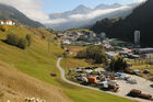 Weltrekord: Die Alpentranistbaustelle in Sedrun am Durchstichstag des Gotthardtunnels. World record. The Alp tranist construction site in Sedrun at the day of the Gotthard-tunnel break through.