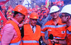 Dem abtretenden Bundesrat und UVEK-Vorsteher Moritz Leuenberger kommen fast die Tränen beim Durchstich im Weltrekordhalter Gotthard Tunnel. Touched and close to get wet eyes: Swiss Chancellor Moritz Leuenberger live from the Gotthard break through