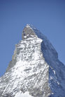 Das Matterhorn bei Zermatt zählt zu den weltweit bekanntesten Bergen dank seiner prägnanten spitzen Form.