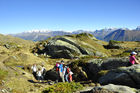 Wunderschöne Wanderwege und fantastisches Gebirgspanorama locken die Touristen auf der Riederalp. Wonderfull trekking path and swiss alp panoramic views are attracting the tourists to come to the Riederalp.