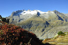 Der Klimawandel lässt die Gletscher schmelzen. The global clima change is responsable for melting glaciers.