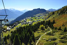 Blick auf den Ferienresort Riederalp von der Bergbahn Mossfluh im Wallis. View to the holiday resort Riederalp from Moosfluh 