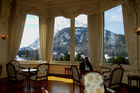 Das majestätische Alpenpanorama vom Foyer des Grand Hotel Kronenhof aus gesehen. 