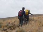 (C)Fotodienst/ Dr. Wilfried Seywald; Vom Basislager Gusfandsara auf 3.150 m geht es zu Fuß bergauf Richtung Damavand. 