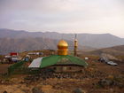 (C)Fotodienst/ Dr. Wilfried Seywald; Basislager Gusfandsara mit Moschee auf 3.150 m am Fuße des Damavand im Iran. Blick Richtung Elburs-Kette im Süden.