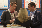 Großen Andrang gab es am ersten Messetag der Swiss Online Marketing (SOM) und Swiss eBusiness Expo in Zürich. Das dichte Programm lieferte den Fachbesuchern geballtes Marketing-Know-how. Der Veranstalter boerding Messe freut sich über einen neuen Besucherrekord. 