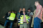 (C)fotodienst/Anna Rauchenberger -  Wien, am 28.06.2010 -  Die Kapsch CarrierCom stattet die ÖBB mit digitalem Zugfunk aus (GSM-R). Nach verschienen Pilotstrecken wurde nun auch die mit dem Lainzertunnel verbundene Weichenhalle Purkersdorf mit digitalem Zugfunk modernisiert.