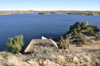 Prächtige Aussicht und stilvolle Bungalow im Lake Oanob Resort in Rehoboth, Namibia. Unter Schweizer Führung. 