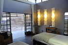 Schlichtes Design, edles Ambiente: Fish River Lodge beim Fish River Canyon, Namibia