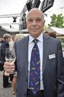 Gemeinderat Guido Bergmaier kommt mit einer Zürich Tourismus-Kravatte zur 125 Jahr Feier ins Landesmuseum