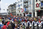 Zürcher Sechseläuten-Umzug am Limmatquai: Das grosse Defilee der Zürcher Zunftleute am Fest der Zünfte.