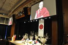 Der Dalai Lama an der Mind & Life Konferenz im Zürcher KOngresshaus
