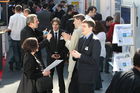 Weniger Aussteller und weniger Besucher, die zweite Swiss Online Marketing Messe in Zürich am 24. und 25. März 2010 hatte trotzdem einiges zu bieten. Über 1000 Fachbesucher informierten sich in den Konferenzbeiträgen und an den Messeständen über die Trends im Digitalen Marketing. Vor allem die Themen Facebook, Twitter & Co. elektrisierten die Besucher/innen. Die dritte Auflage der Messe soll am 30/31. März 2011 stattfinden und verstärkt die Medien- und Kommunikationswirtschaft mit einbinden. 