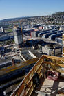 Panorama von Zürich-West und der Grossbaustelle rund um den Mobimo Tower vom Swiss Prime Tower, dem höchsten Gebäude der Schweiz aus. Panoramic view of Zürich-City westend and the construction site of the Mobimo Tower