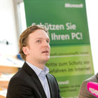 (C) fotodienst / Anna Rauchenberger - Wien, am 08.02.2010 ? Heute wurde die Studie ?Privatsphäre vs. Online-Communities - Wie freizügig sind Österreichs Jugendliche im Internet?? bei wienXtra-kinderinfo im Museumsquartier präsentiert. FOTO: Bernhard Jungwirth, Saferinternet.at Koordinator