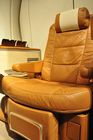 Das edle Design der A-380 Suite von Singapore Airlines wurde an der Ferienmesse Fespo gezeigt und von vielen Besuchern ausprobiert. 