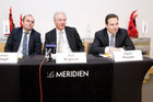 (c) fotodienst / Anna Rauchenberger - Wien, am 15.12.2009 - Kapsch CarrierCom berichtete heute bei einer Pressekonferenz im Hotel Le Meridien über globale Chancen und die österreichische wirtschaftspolitische Dimension durch die Übernahme von Nortels GSM und der GSM-R Sparte.   FOTO v.l.: Thomas Schöpf, COO Kapsch CarrierCom AG, Kari Kapsch, Vorstand, Kapsch Gruppe, Ingolf Planer, CFO Kapsch CarrierCom AG