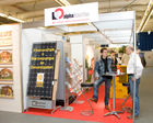 (c) fotodienst / Anna Rauchenberger - Wien, am 28.11.2009 - Heute öffnete die sechste Wiener Kleingartenmesse in der Stadthalle ihre Pforten. Präsentiert wurden Produkte, Ideen und Systeme rund um das Thema Bauen, Wohnen und Freizeit im Kleingarten. Weiters konnten Fachvorträge zu Gartengestaltung, Nachbarschaftsrecht, Förderungen und Sicherheit besucht werden.
