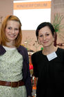 © fotodienst/Katharina Schiffl - Wien 12.11.2009 - BUCH WIEN Internationale Buchmesse und Lesefestwoche  Anne-Kathrin Behl, Autorin von Eins und vier macht stark mit Sarah Schokouhbeen, Messe Wien beim Kinderforum