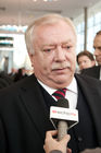 © fotodienst/Katharina Schiffl - Wien 12.11.2009 - BUCH WIEN Internationale Buchmesse und Lesefestwoche  Im Zuge der Gratisbuchaktion Eine STADT. Ein BUCH. 
Wiens Bürgermeister Dr. Michael Häupl im Interview