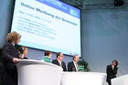 © fotodienst/Katharina Schiffl - Wien 08.10.2009 - Medienmesse 2009 - Telekom Austria Online Day - Online Werbung als Gewinner -Mathias Ehrlich (United Internet Media), Petra Höfer (ORF Enterprise),  Tanja Sourek (Telekom Austria), Euge A. Russ (Vorarlberger Medienhaus), Alexander Mitteräcker (derStandard.at), Wolfgang Blau (ZEIT Online)