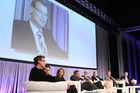 © fotodienst/Katharina Schiffl - Wien 08.10.2009 - Medienmesse 2009 - Medientage - Printgipfel - VD DDr. Horst Pirker (Styria Media), Mag. Thomas Kralinger (Kurier), Dr. Marianne Dölz (Verlagsgruppe Handelsblatt), Prof. Mag. Michael Grabner (Michael Grabner Media), Dr. Uwe Vorkötter (Berliner Zeitung), Dr. Eva Dichand (Heute), Mag. Hermann Petz (Moser Holding), Mag. Peter Kropsch (APA)
