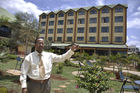 The Hotel Director of the only Red Cross Hotel. Der Hoteldirektor des weltweit einzigen Rot-Kreuz Hotels in Nairobi
