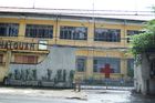 Vietnam Saigon Entrance door of the red cross mission
Vietnam Eingangstor zur Rot Kreuz Mission
